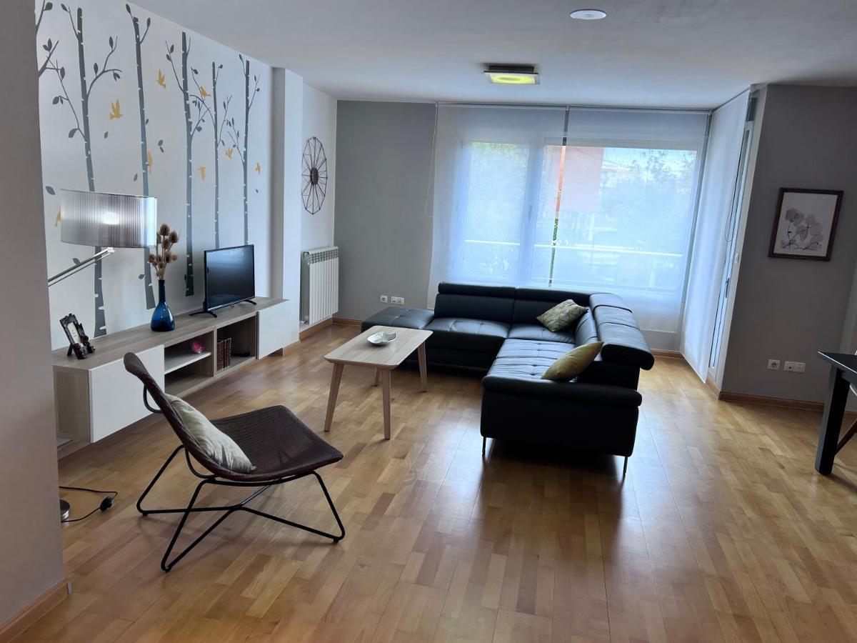 サラゴサJuncal Bonito Loft, 110 M2アパートメント エクステリア 写真